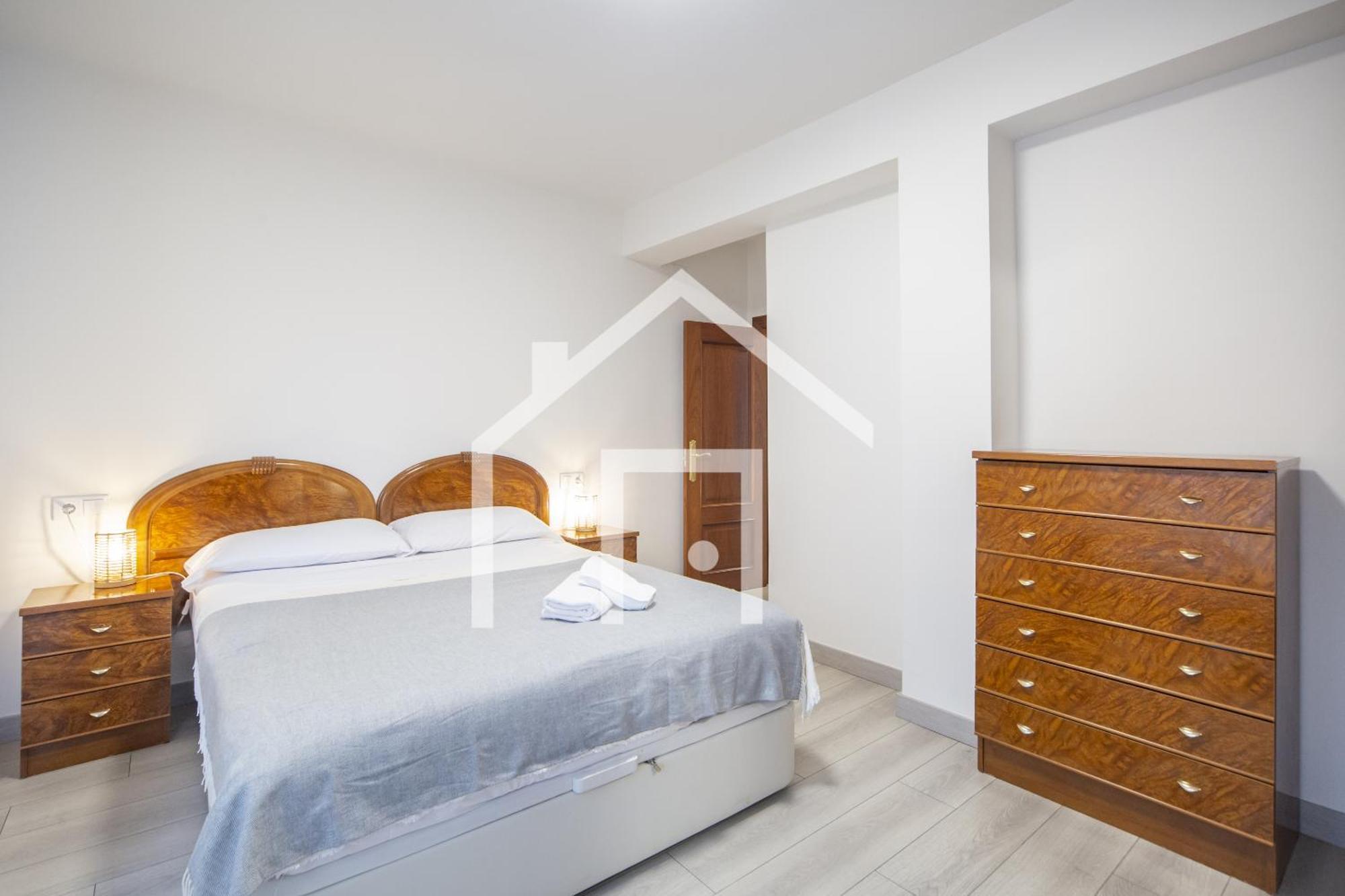 Atico Quintana II - Con Terraza, En El Centro Con Wifi Y Garaje Leilighet Oviedo Eksteriør bilde