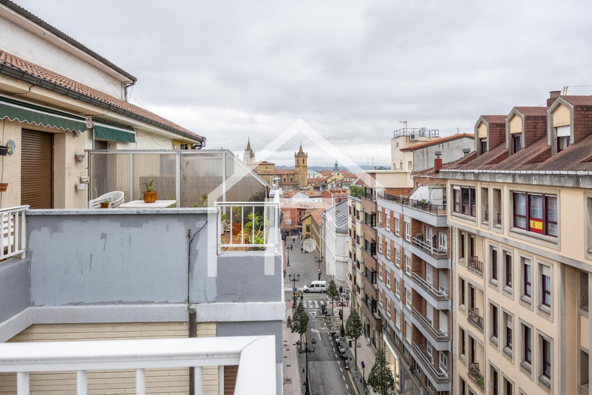 Atico Quintana II - Con Terraza, En El Centro Con Wifi Y Garaje Leilighet Oviedo Eksteriør bilde