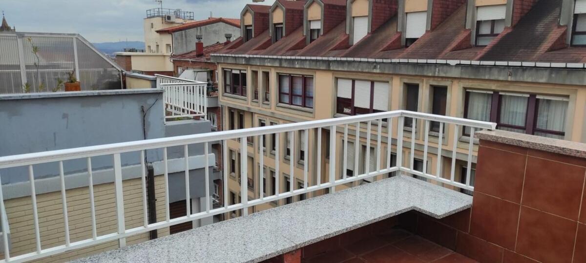 Atico Quintana II - Con Terraza, En El Centro Con Wifi Y Garaje Leilighet Oviedo Eksteriør bilde